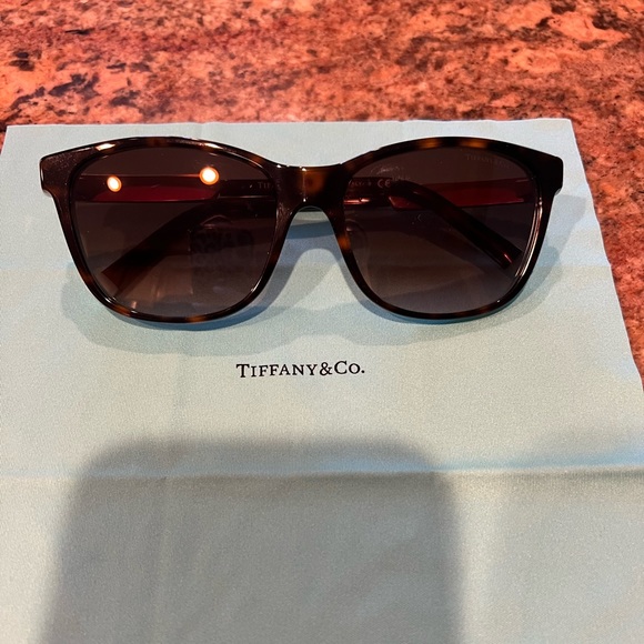 Tiffany @ CO women’s sunglasses